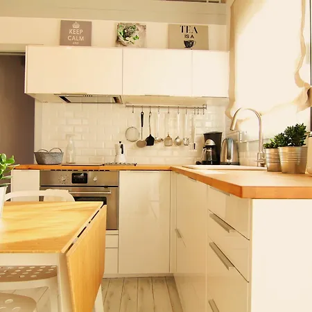 Lluna Apartment *